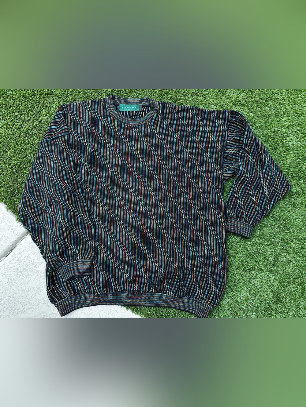 Tundra 90s sweater - Picture 9 of 9